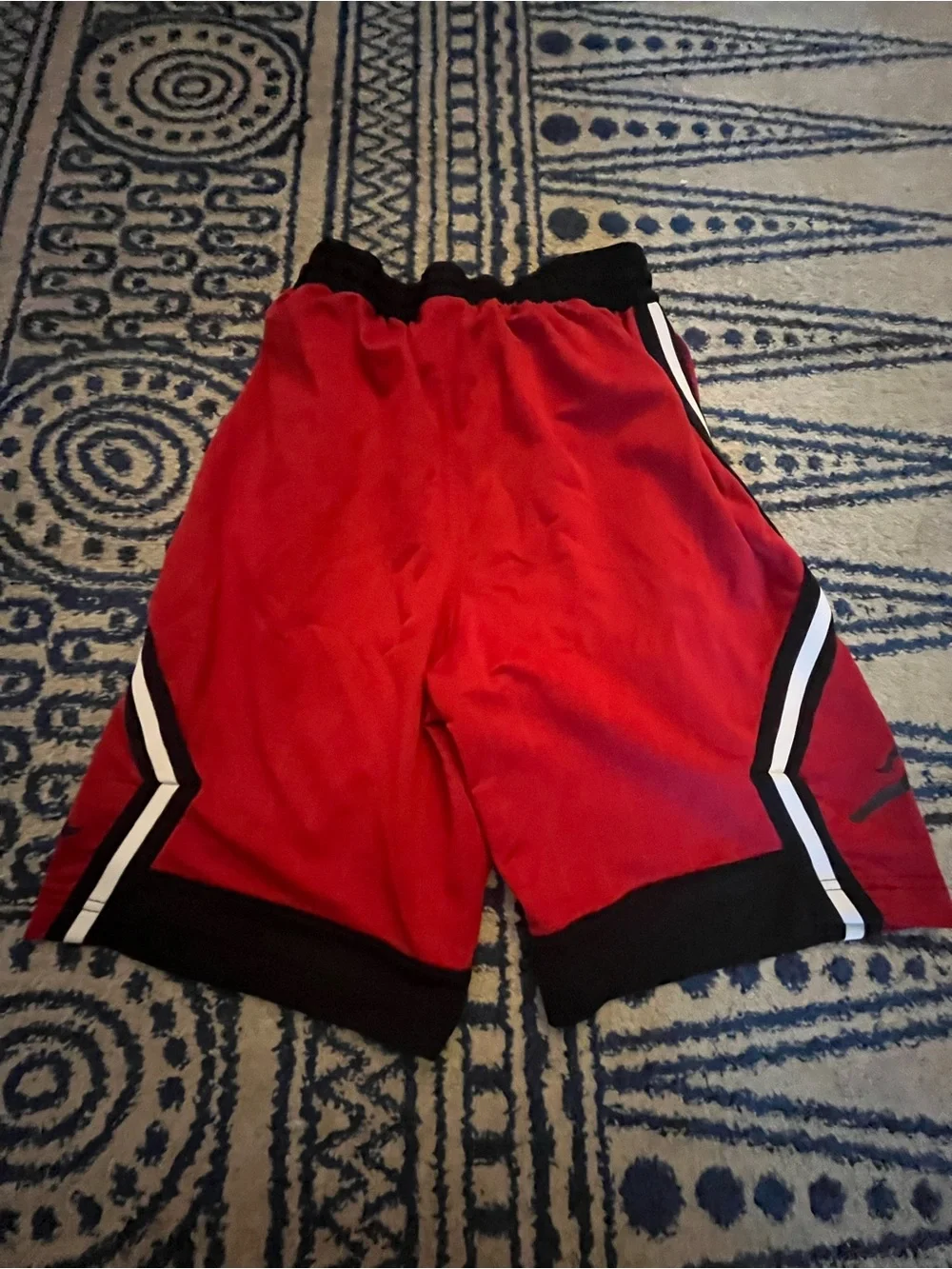 Men's Red Athletic Basketball Shorts with Contrast Trim